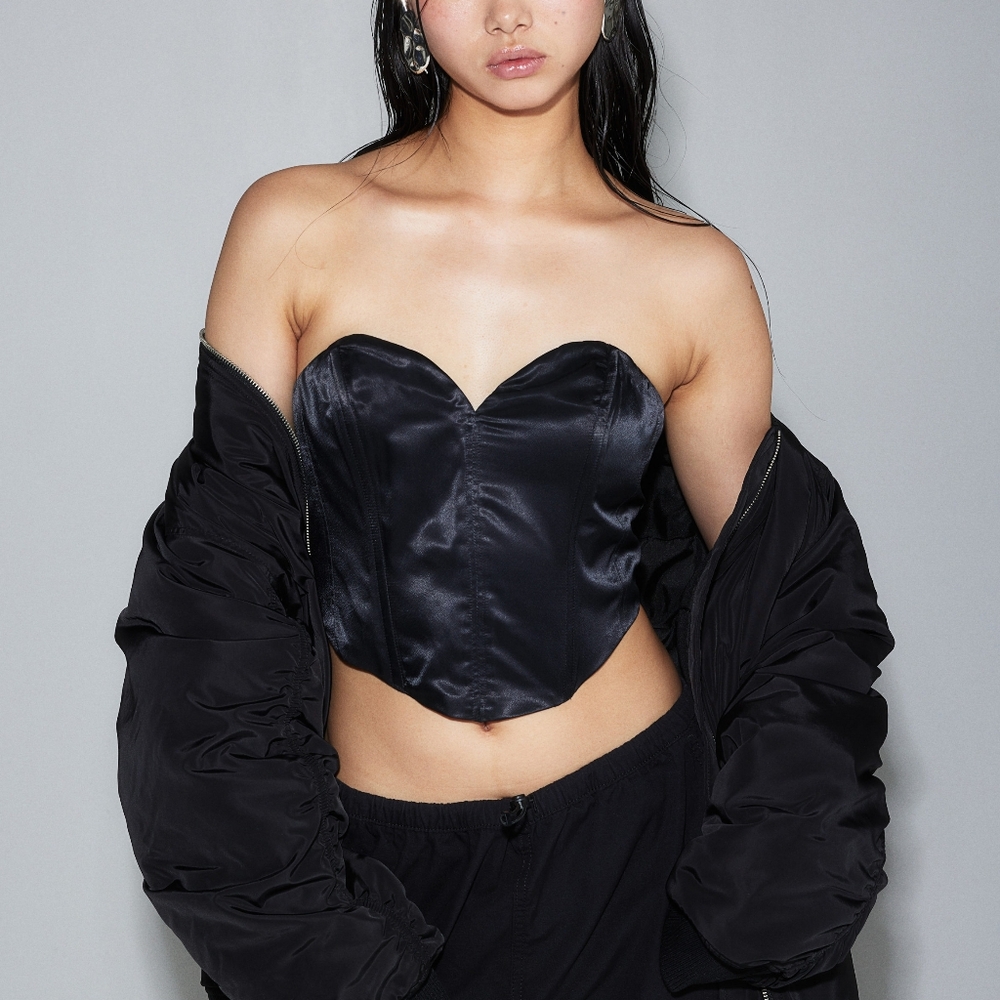 H&M Divided Black Satin Bandeau Corset Top With Sweetheart Neckline - Picture 6 of 9
